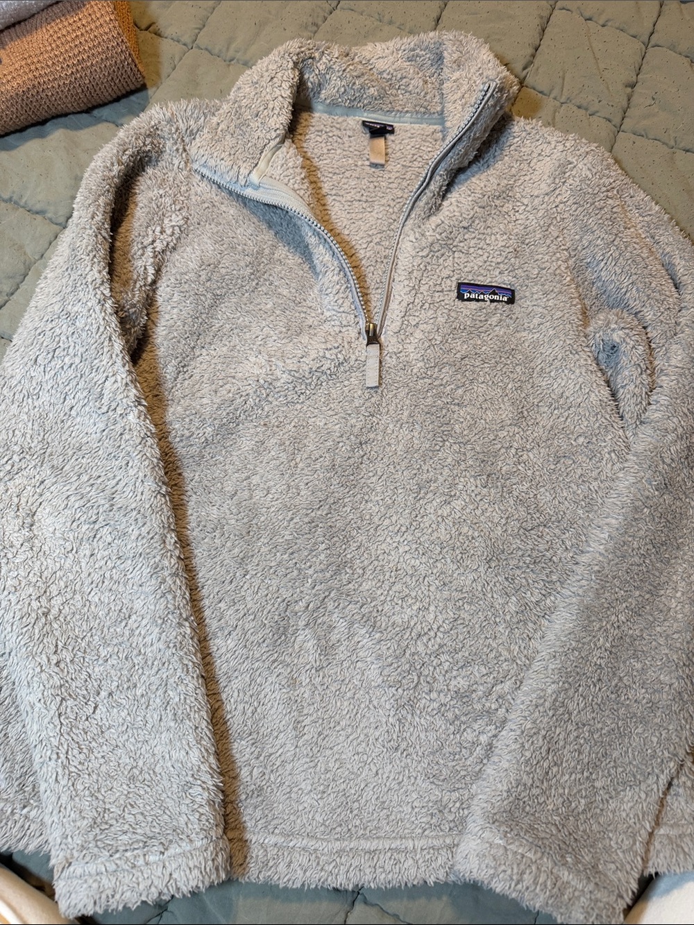 Patagonia Light Gray Zip-Up Sherpa Fleece Pullover